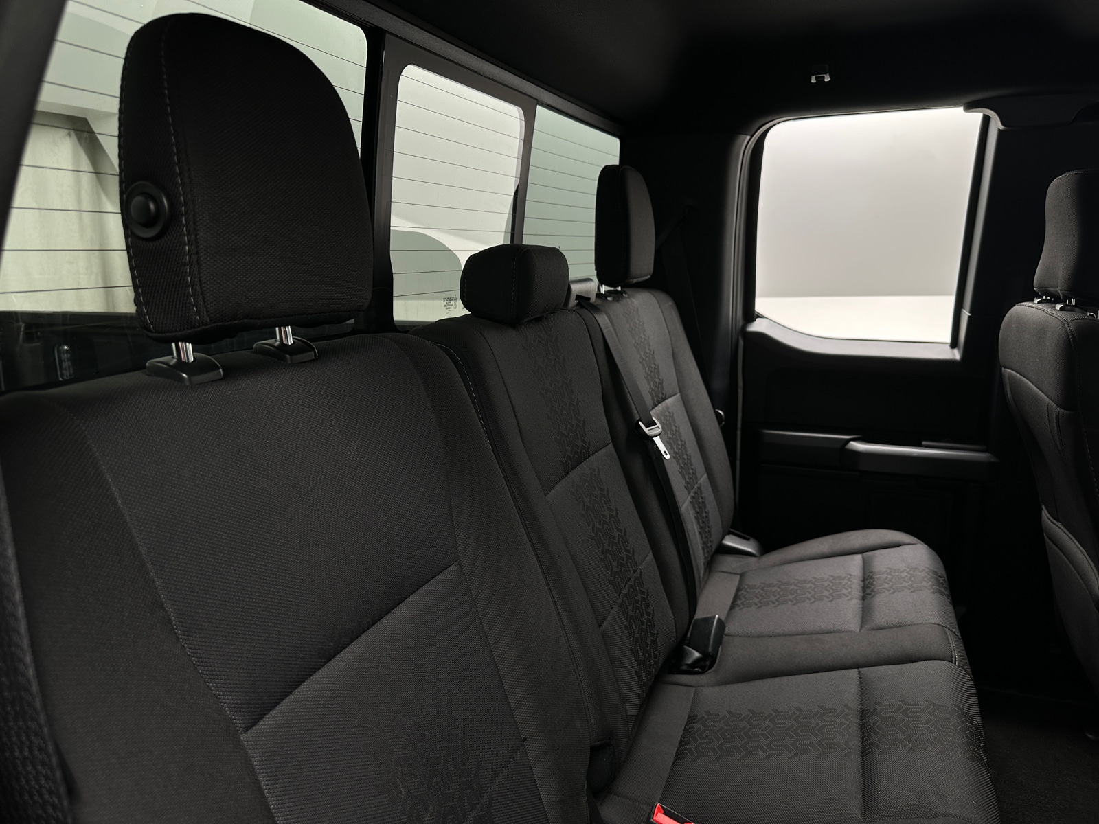 Thumbnail: 2019 Ford Econoline - 6
