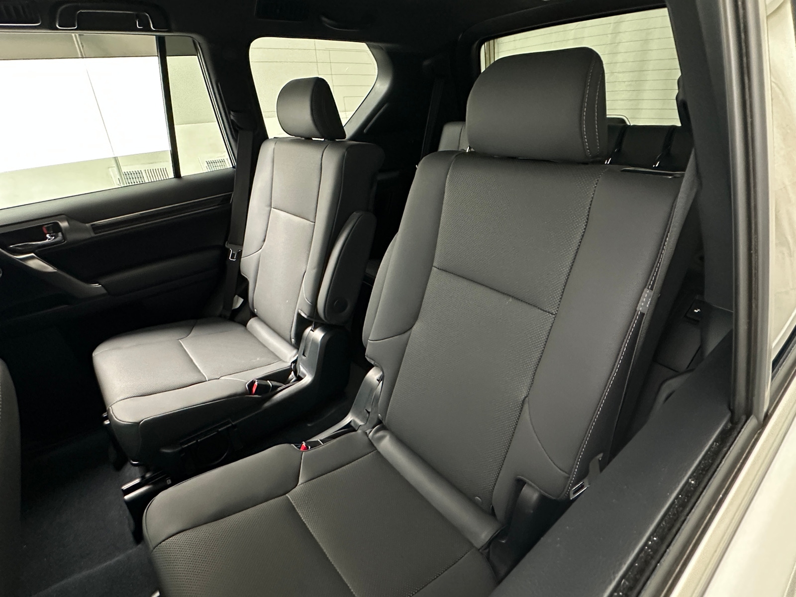 Thumbnail: 2023 Lexus GX - 5