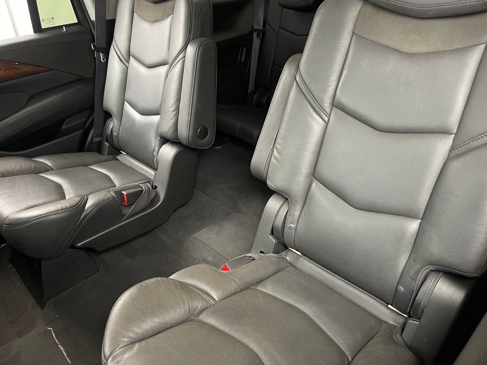 Thumbnail: 2017 Cadillac Escalade - 5