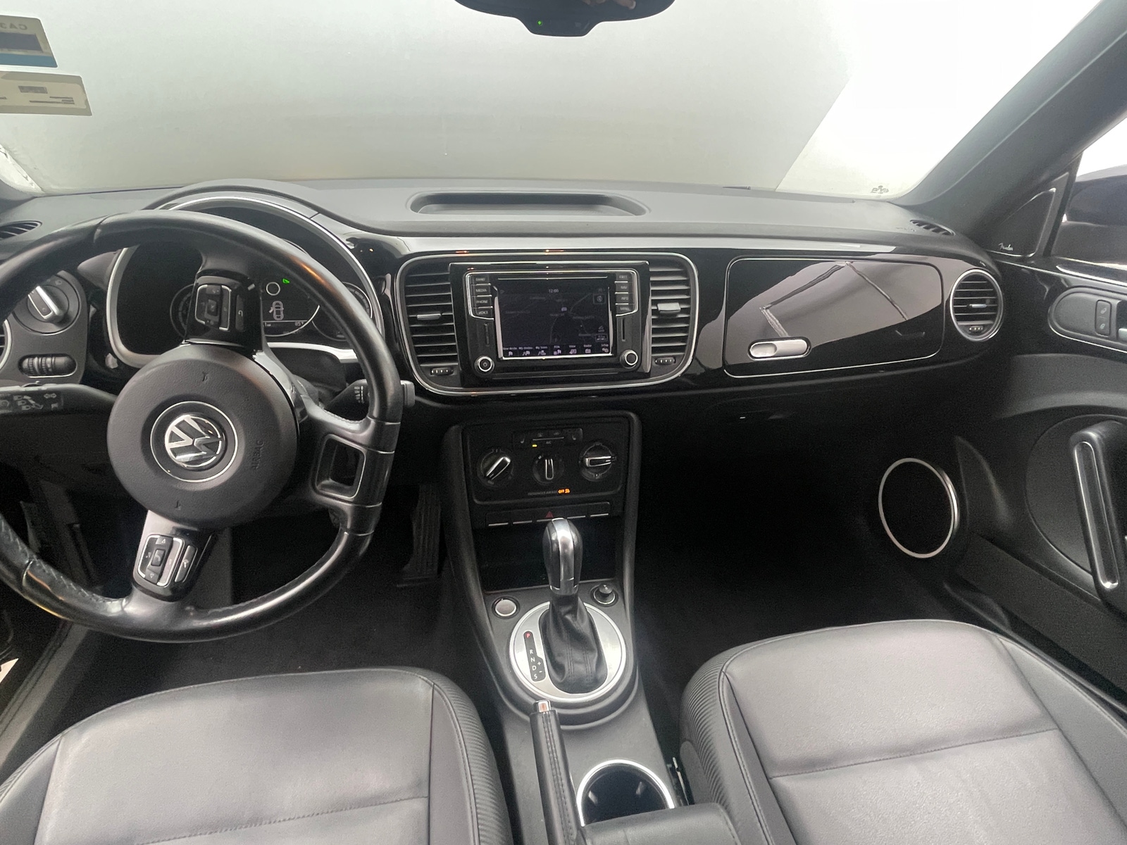 Thumbnail: 2016 Volkswagen Beetle - 2