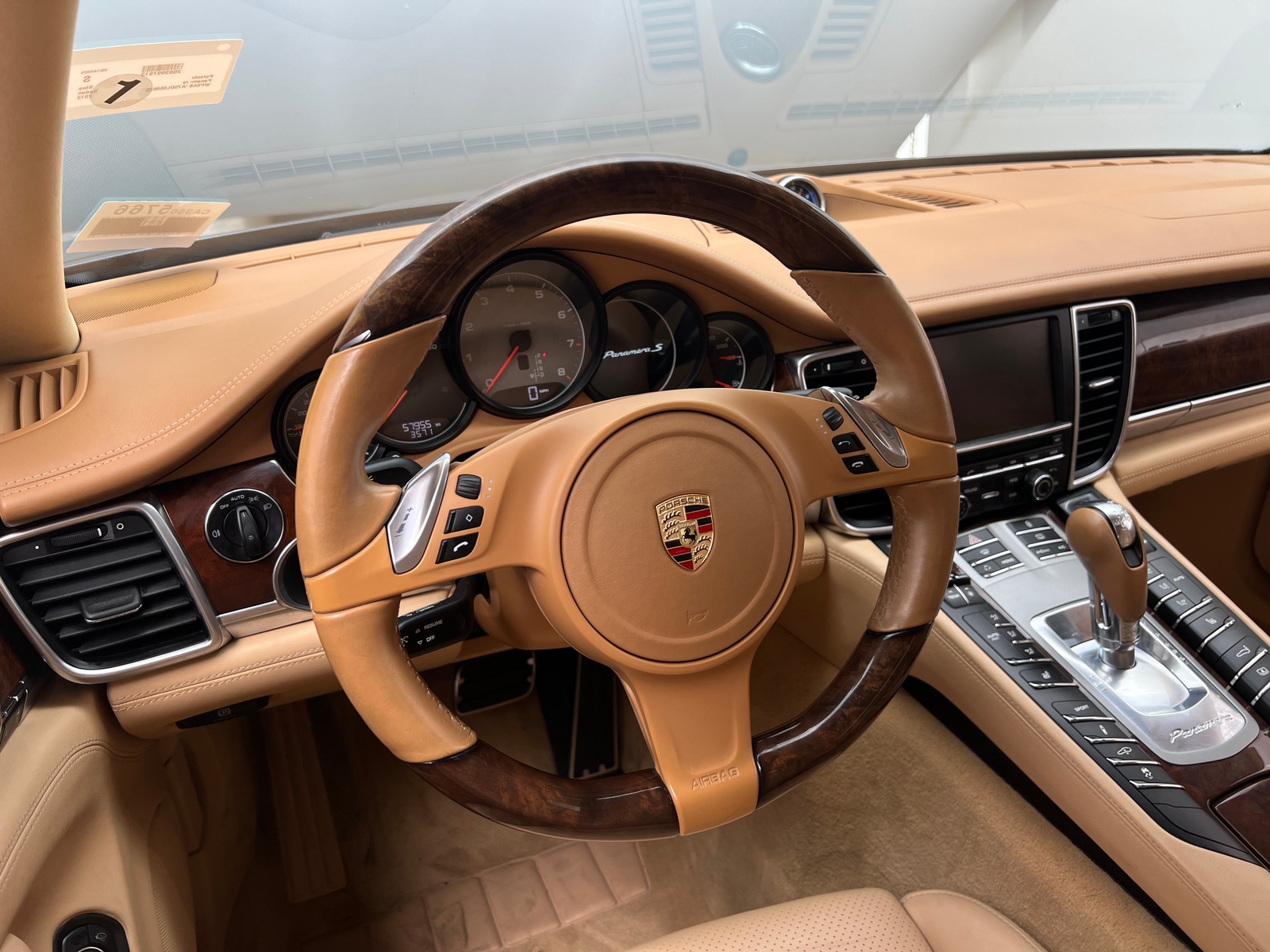 Thumbnail: 2013 Porsche Panamera - 4