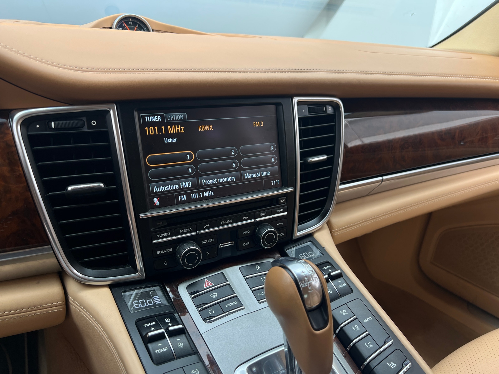 Thumbnail: 2013 Porsche Panamera - 3