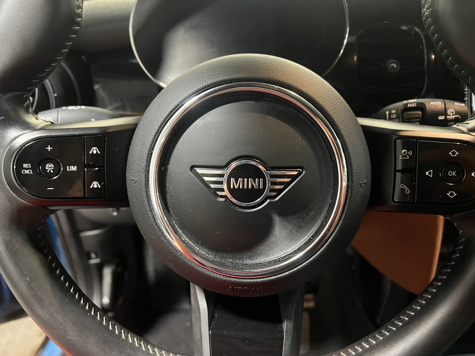 Thumbnail: 2024 MINI Cooper Hardtop - 4
