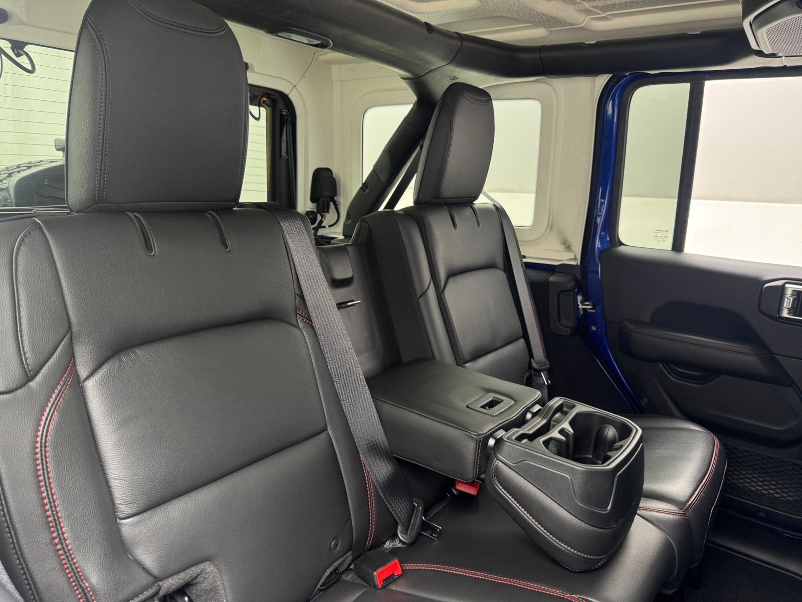 Thumbnail: 2018 Jeep Wrangler - 5