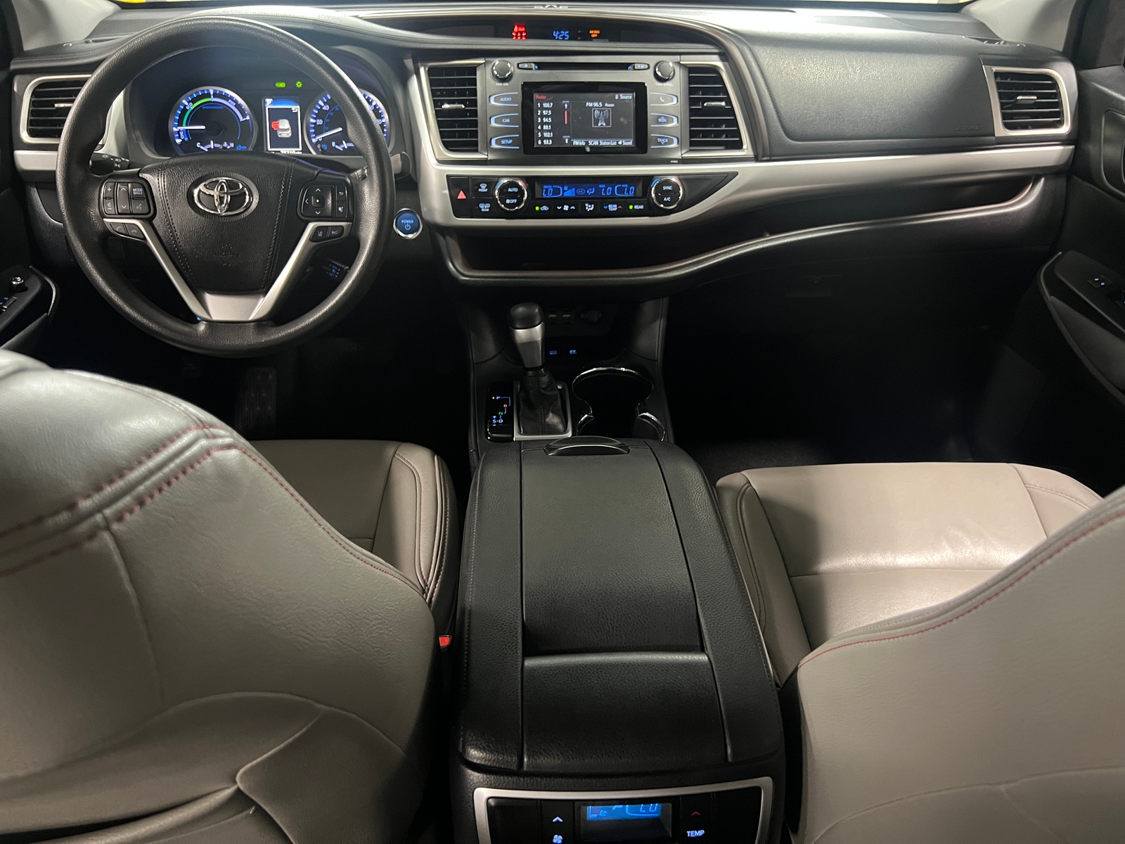 Thumbnail: 2019 Toyota Highlander - 3