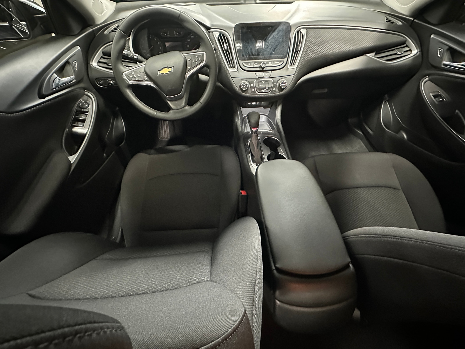 Thumbnail: 2023 Chevrolet Malibu - 3