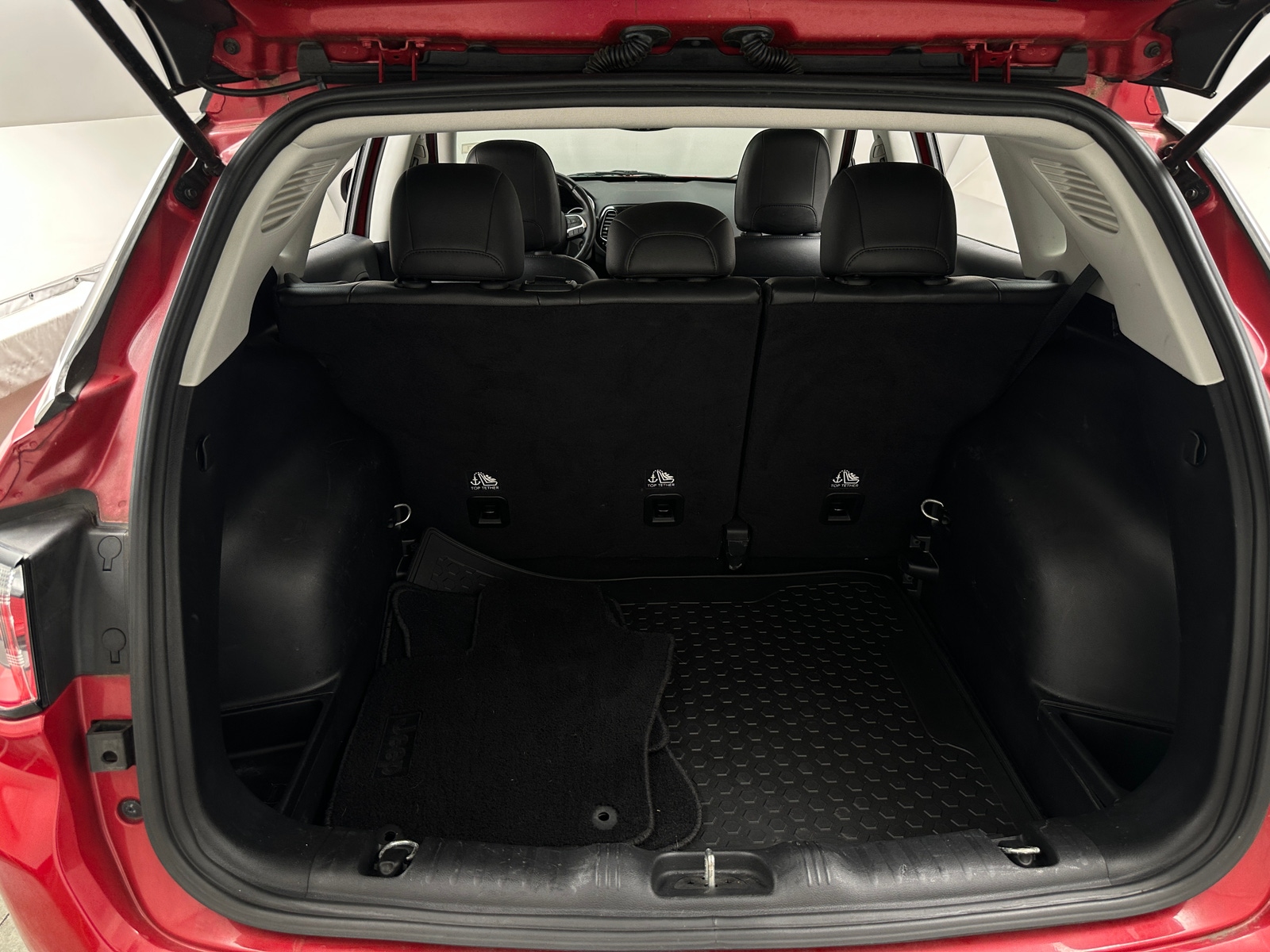 Thumbnail: 2017 Jeep Compass - 6