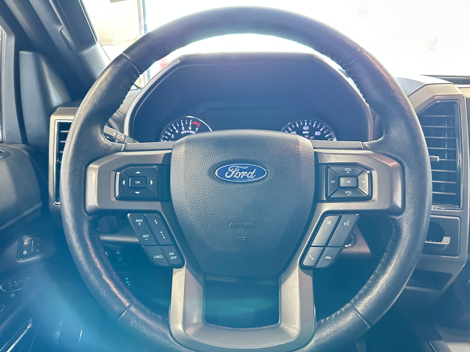 Thumbnail: 2018 Ford Expedition - 4