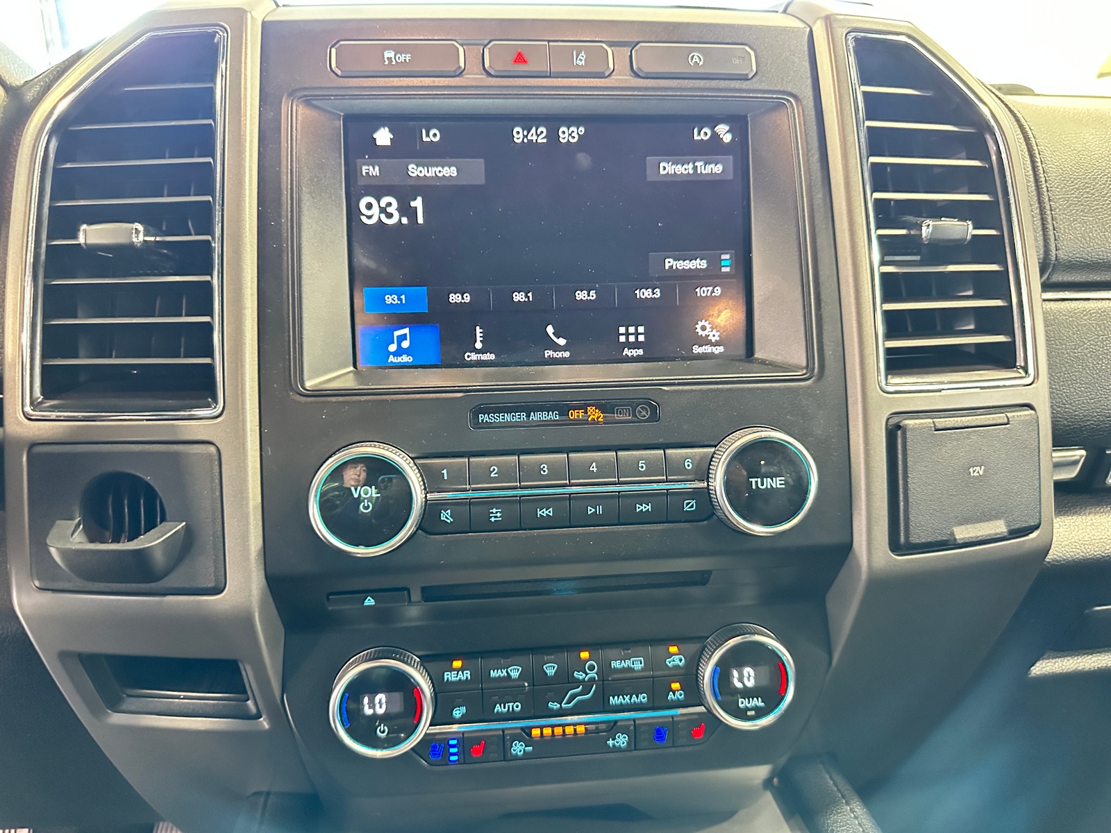 Thumbnail: 2018 Ford Expedition - 3