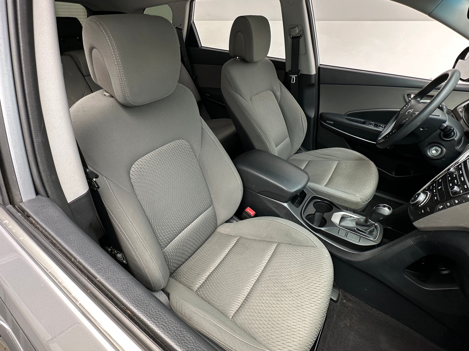 Thumbnail: 2017 Hyundai Santa Fe - 2