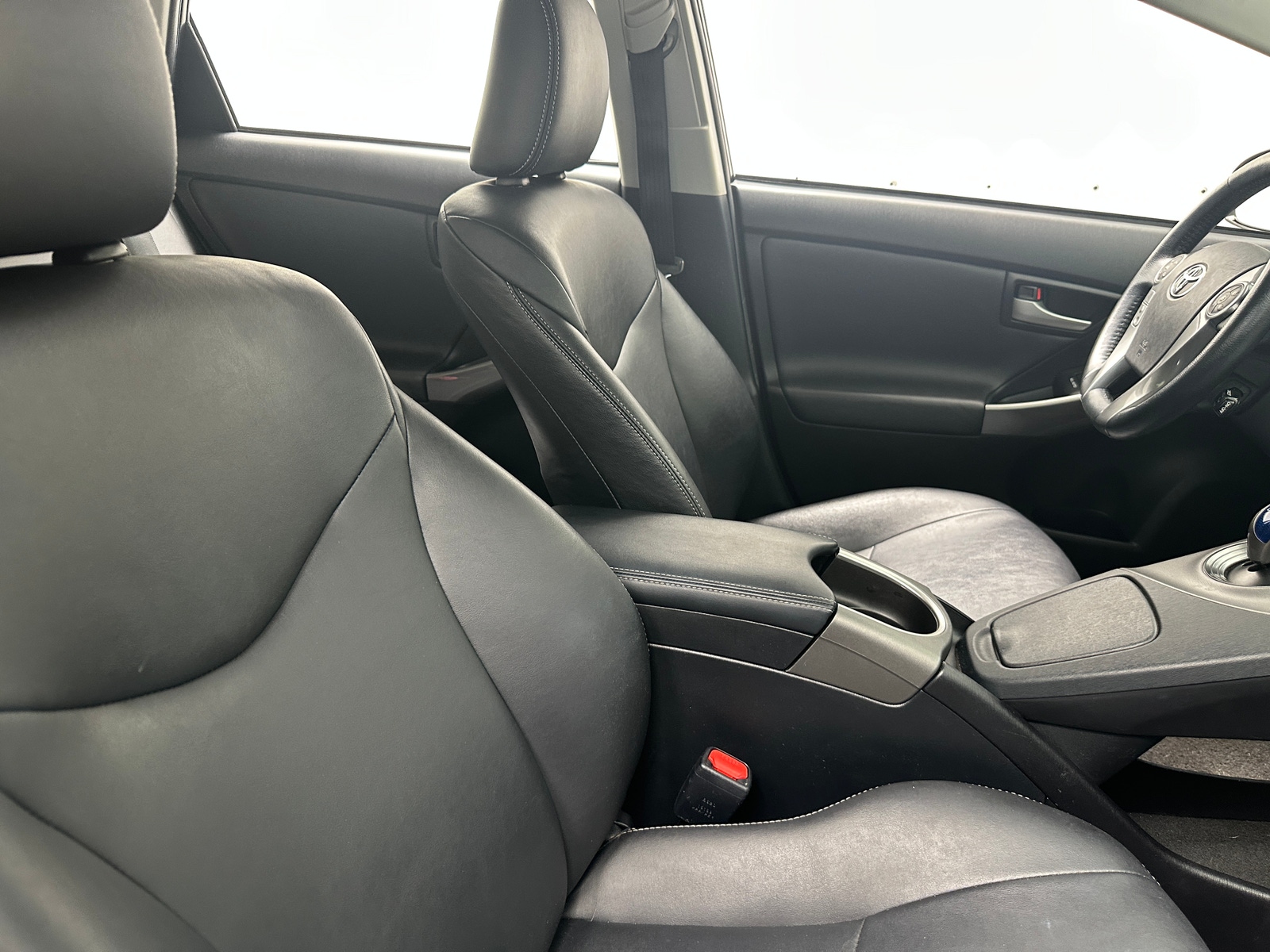 Thumbnail: 2015 Toyota Prius - 2