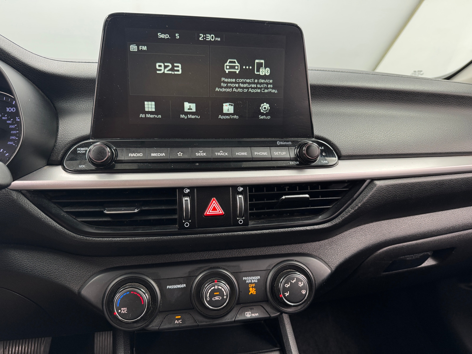 Thumbnail: 2020 Kia Forte - 4