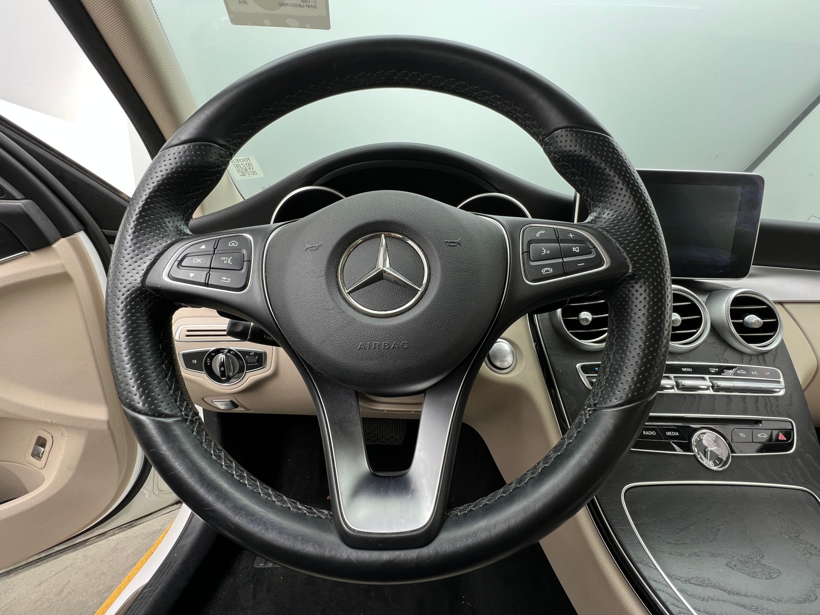 Thumbnail: 2016 Mercedes-Benz C-Class - 4