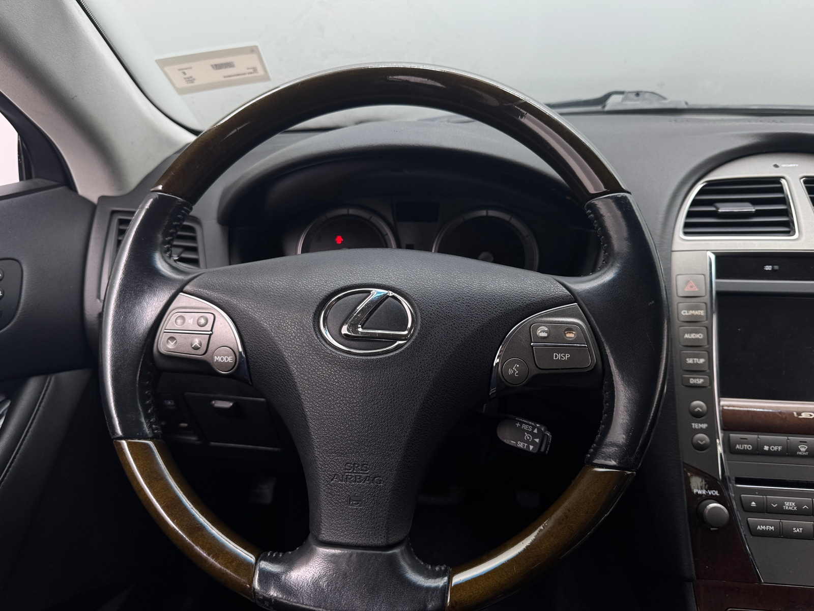 Thumbnail: 2011 Lexus ES - 4
