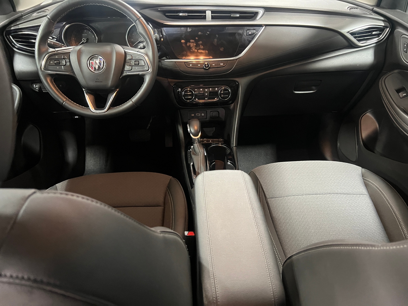 Thumbnail: 2023 Buick Encore GX - 2