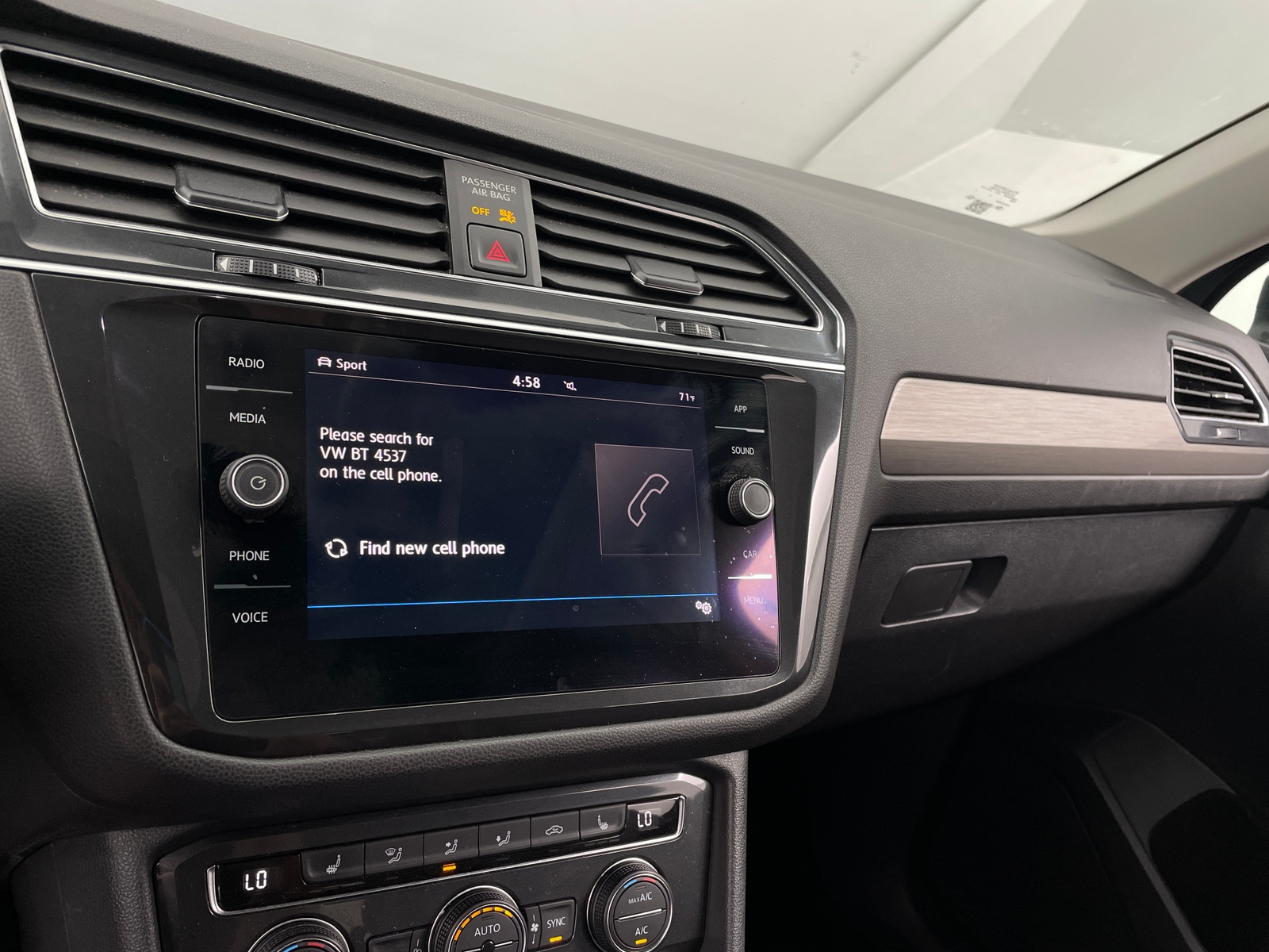 Thumbnail: 2019 Volkswagen Tiguan - 3