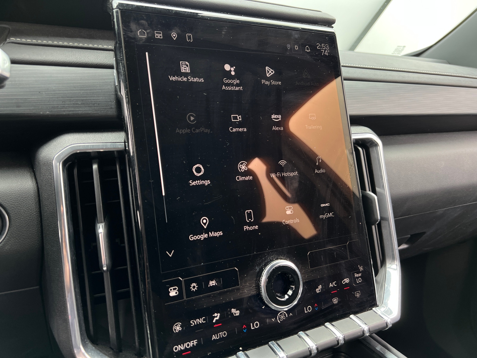 Thumbnail: 2025 GMC Acadia - 4