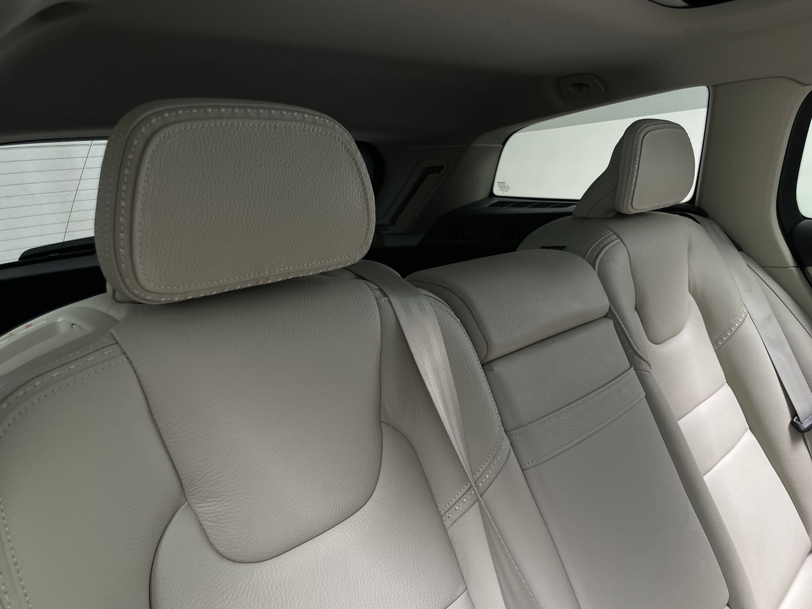 Thumbnail: 2020 Volvo V60 - 5