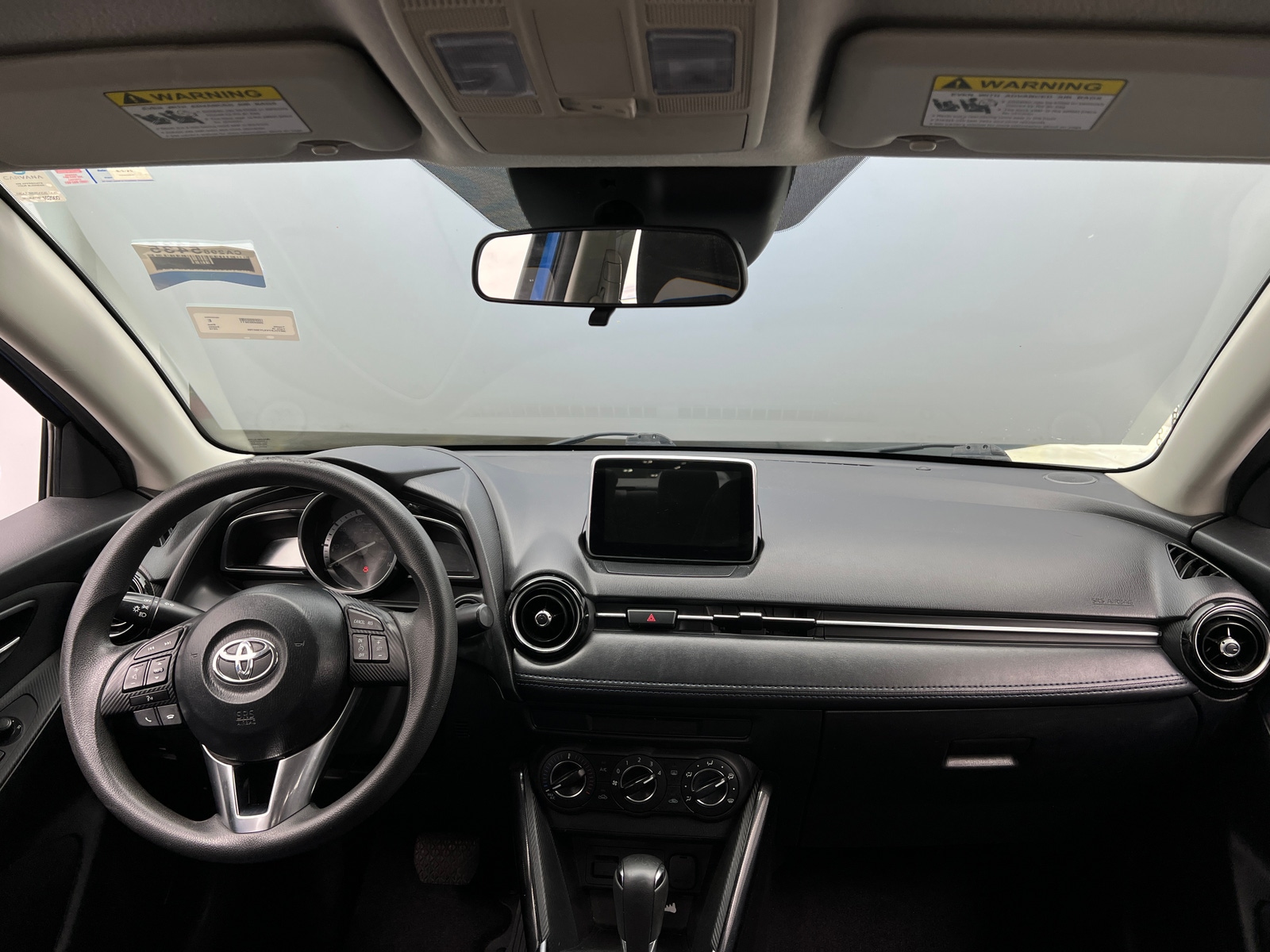 Thumbnail: 2018 Toyota Yaris iA - 3