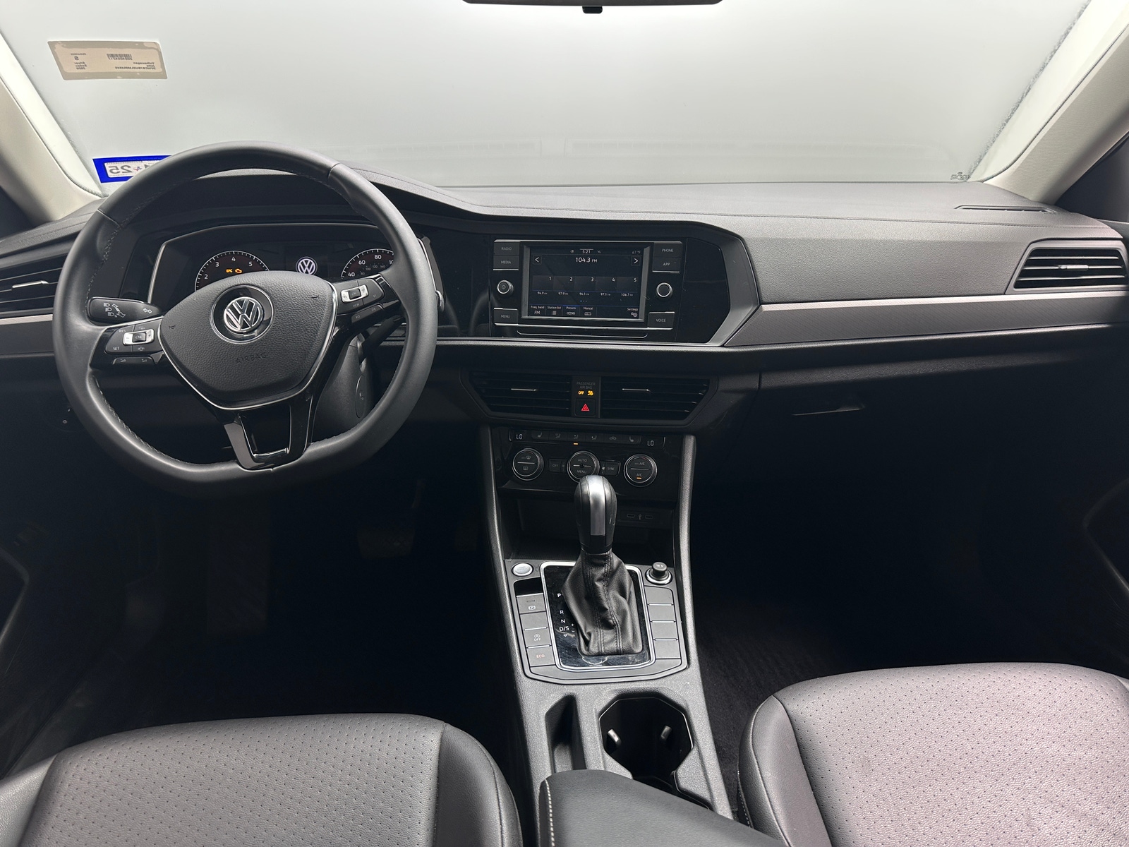 Thumbnail: 2020 Volkswagen Jetta - 3