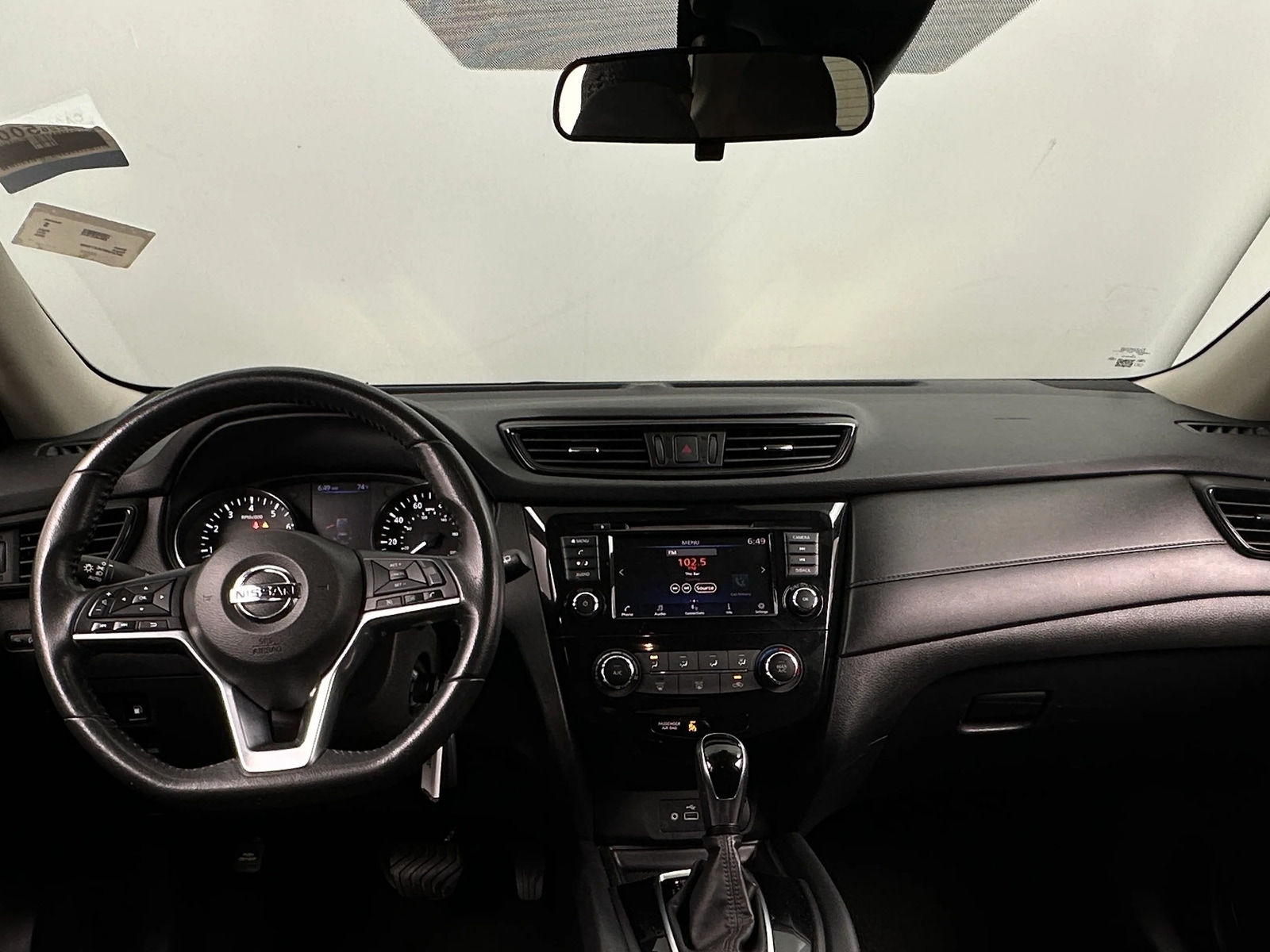 Thumbnail: 2020 Nissan Rogue - 3