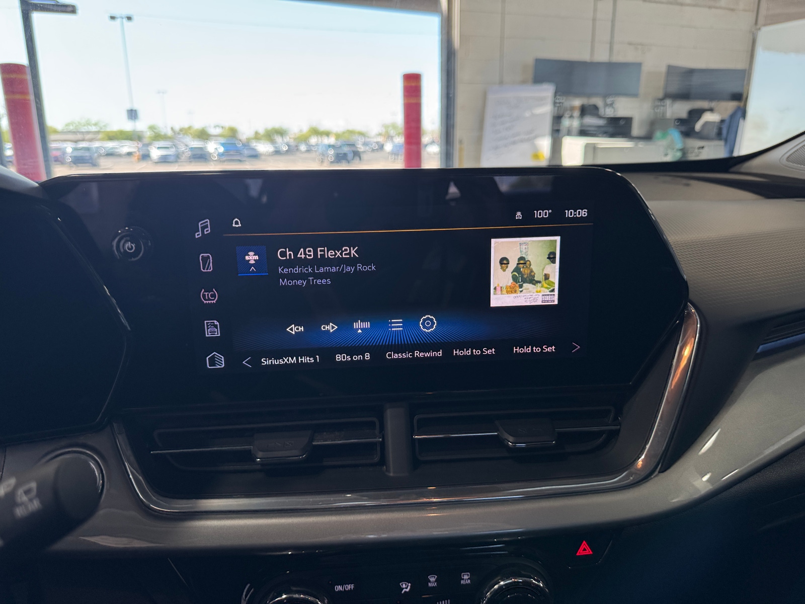 Thumbnail: 2025 Chevrolet Trax - 4