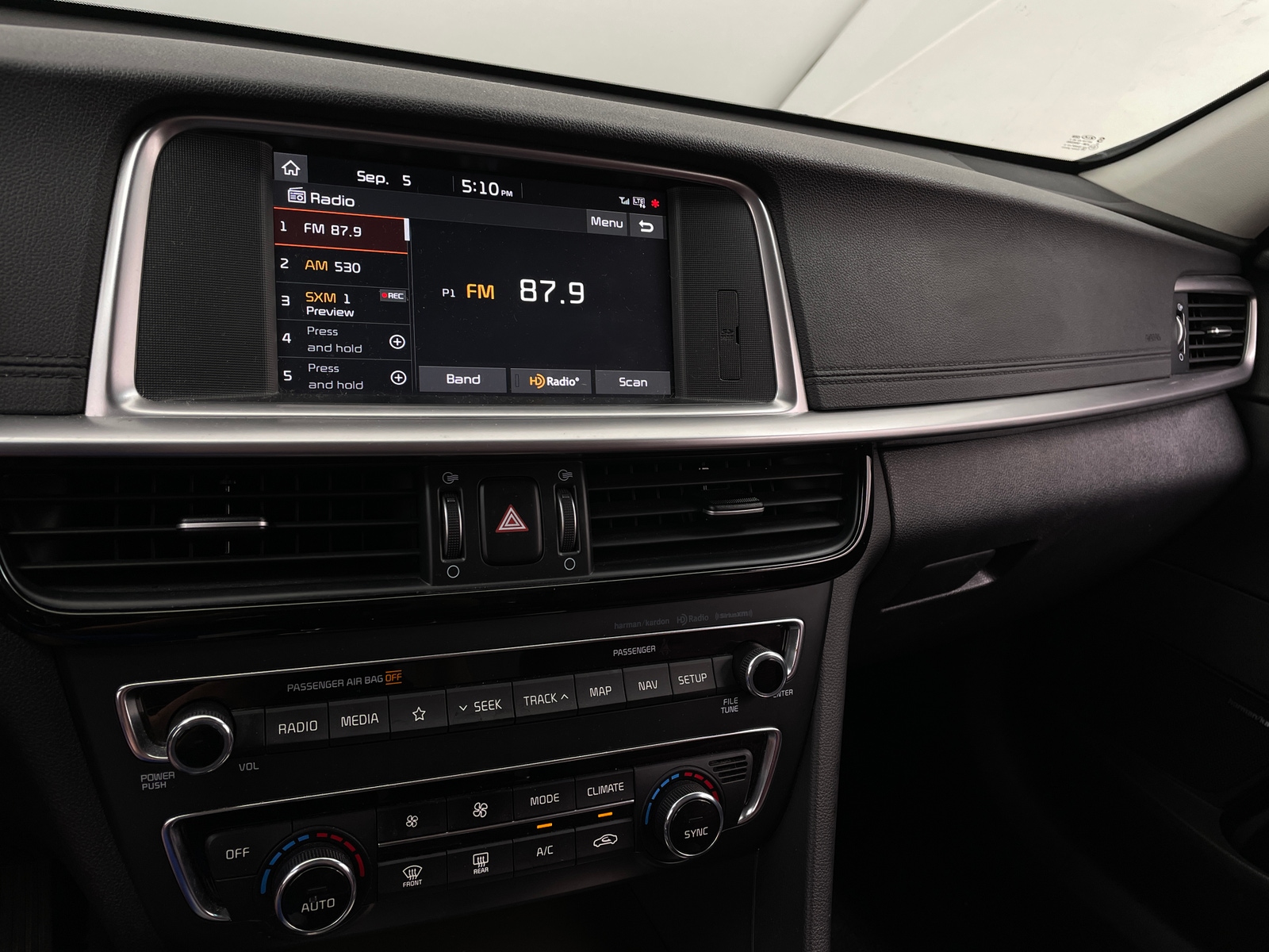 Thumbnail: 2019 Kia Optima - 3