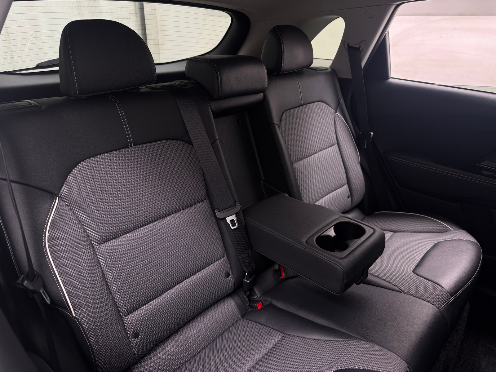 Thumbnail: 2020 Kia Niro - 5