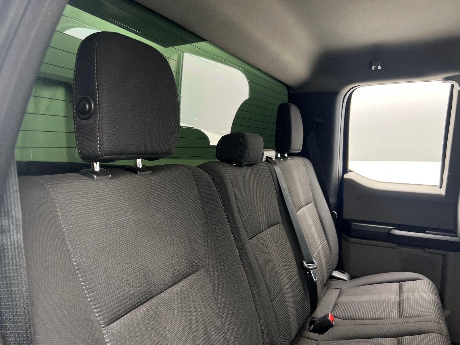 Thumbnail: 2018 Ford Econoline - 6