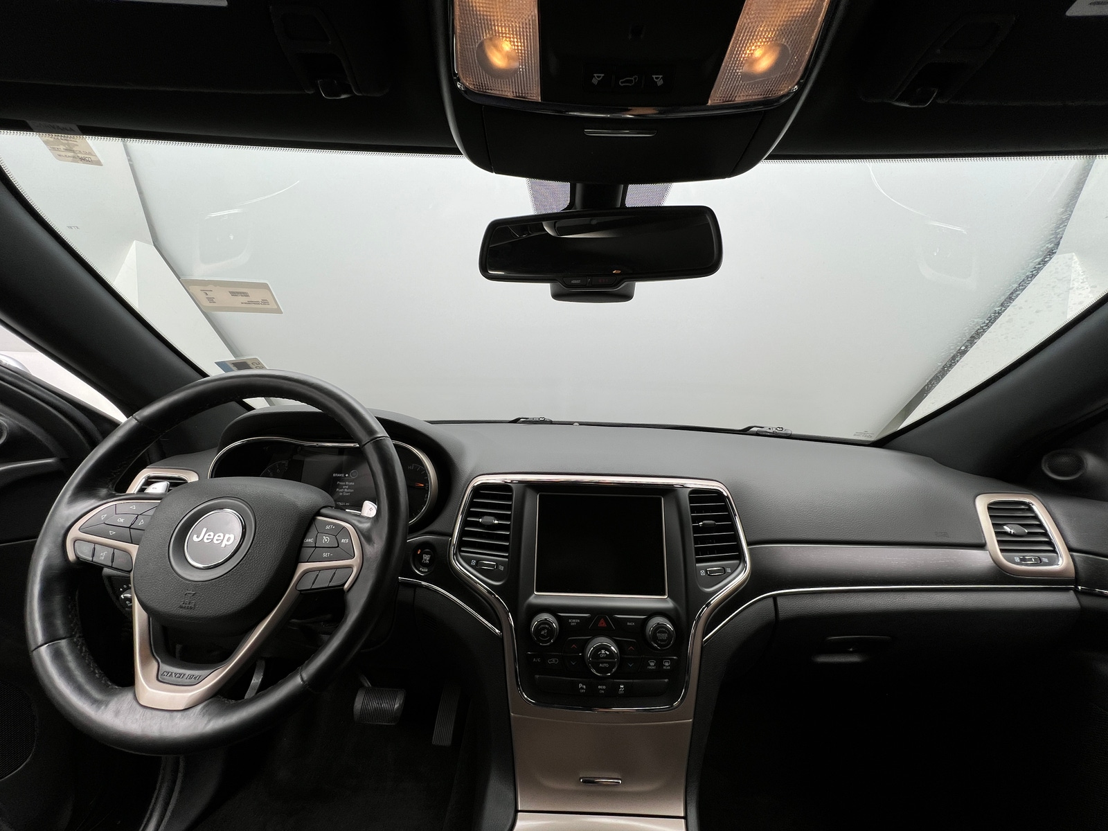 Thumbnail: 2015 Jeep Grand Cherokee - 2