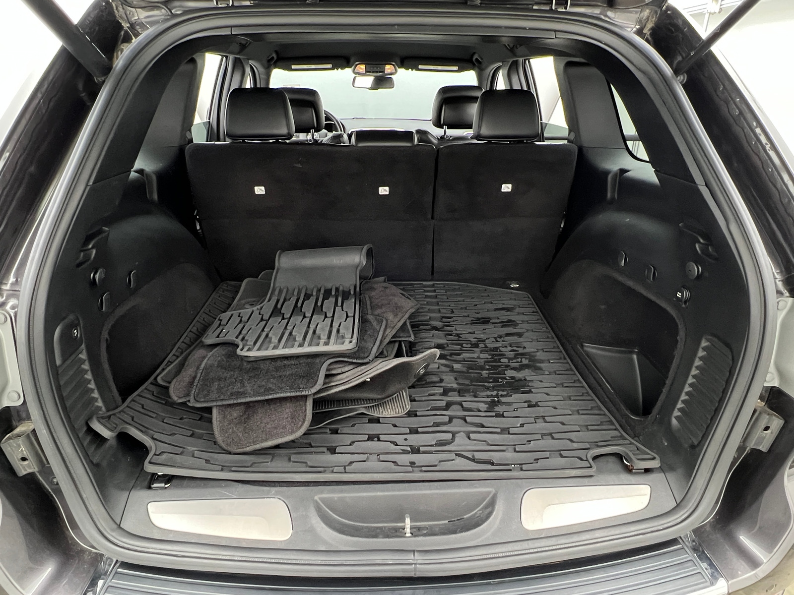 Thumbnail: 2015 Jeep Grand Cherokee - 6