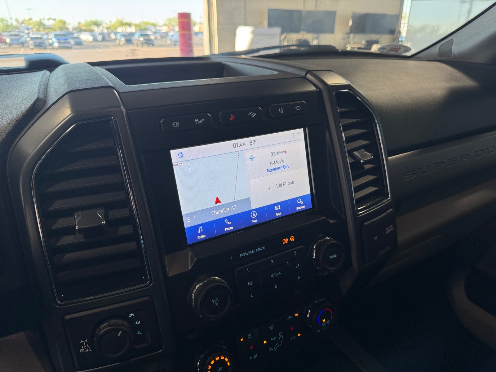 Thumbnail: 2020 Ford Econoline - 4