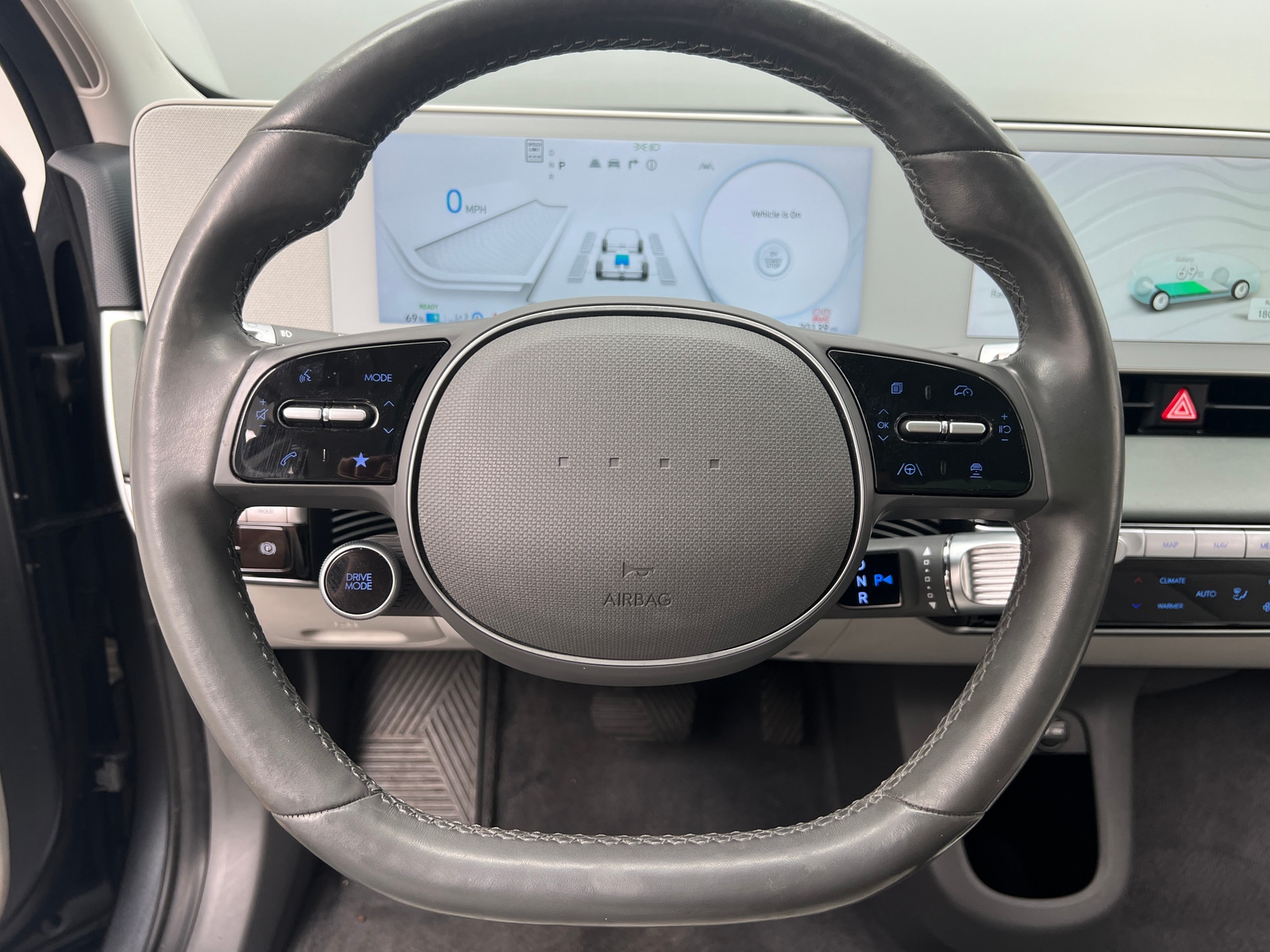 Thumbnail: 2023 Hyundai Ioniq 5 - 4