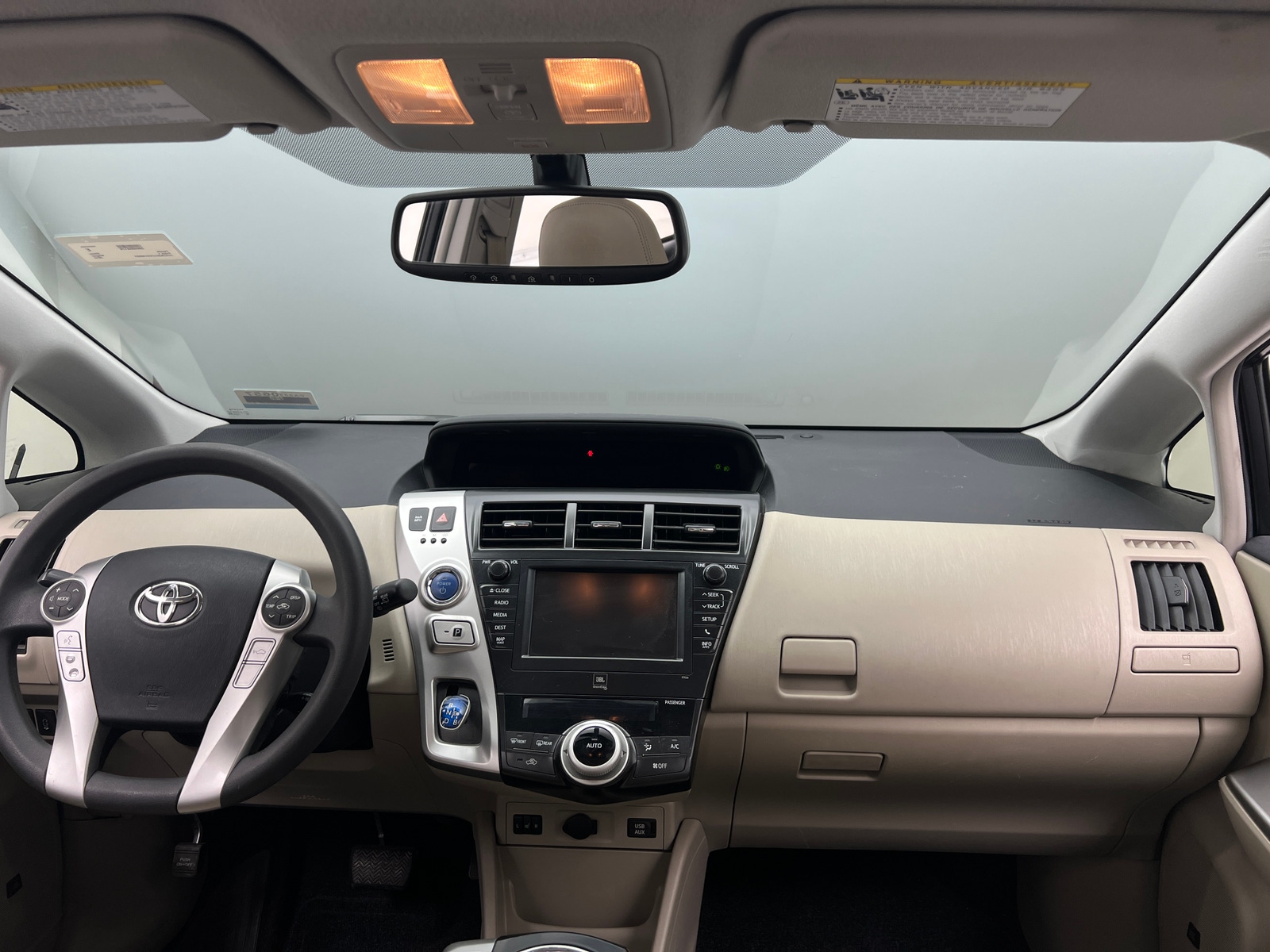 Thumbnail: 2012 Toyota Prius v - 2