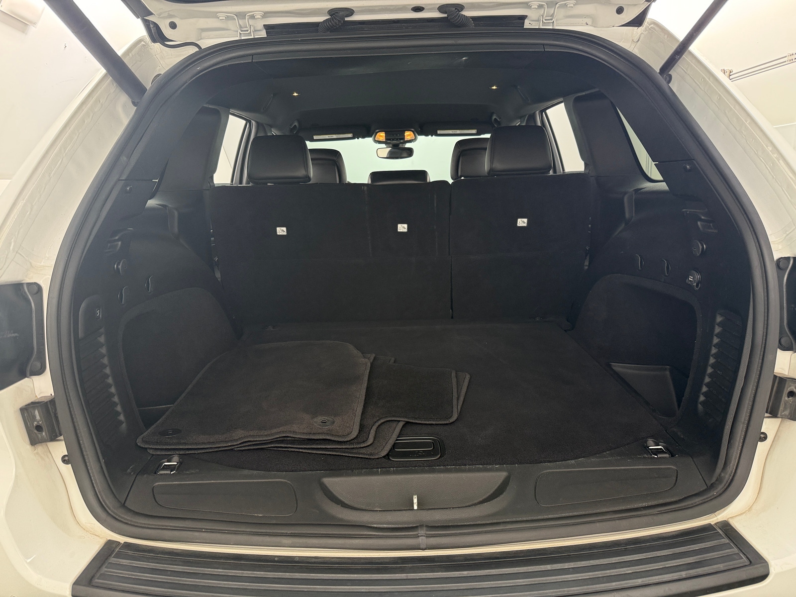 Thumbnail: 2019 Jeep Grand Cherokee - 7
