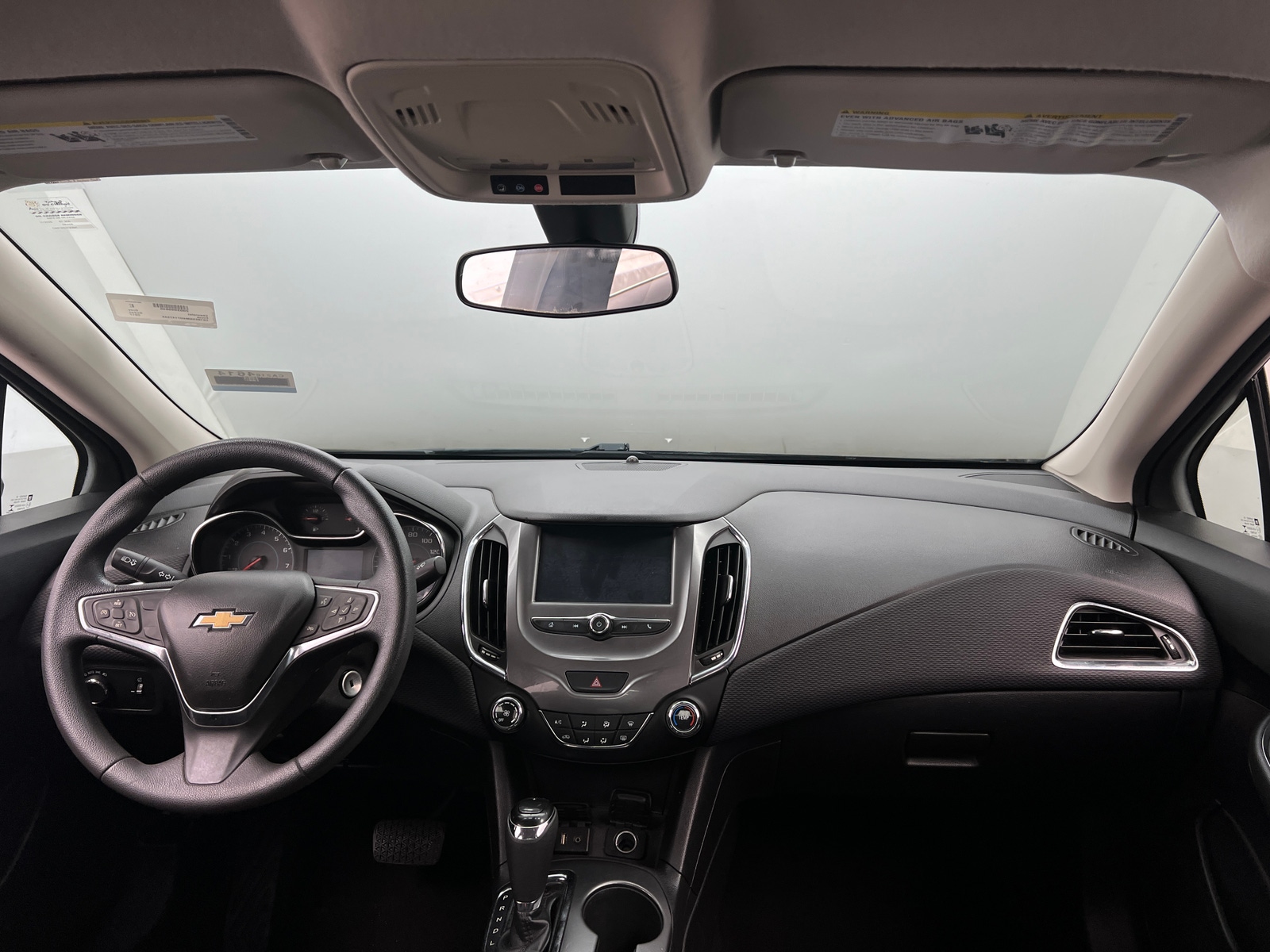 Thumbnail: 2017 Chevrolet Cruze - 3