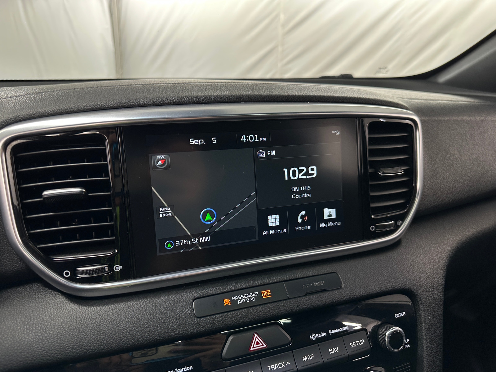 Thumbnail: 2020 Kia Sportage - 3