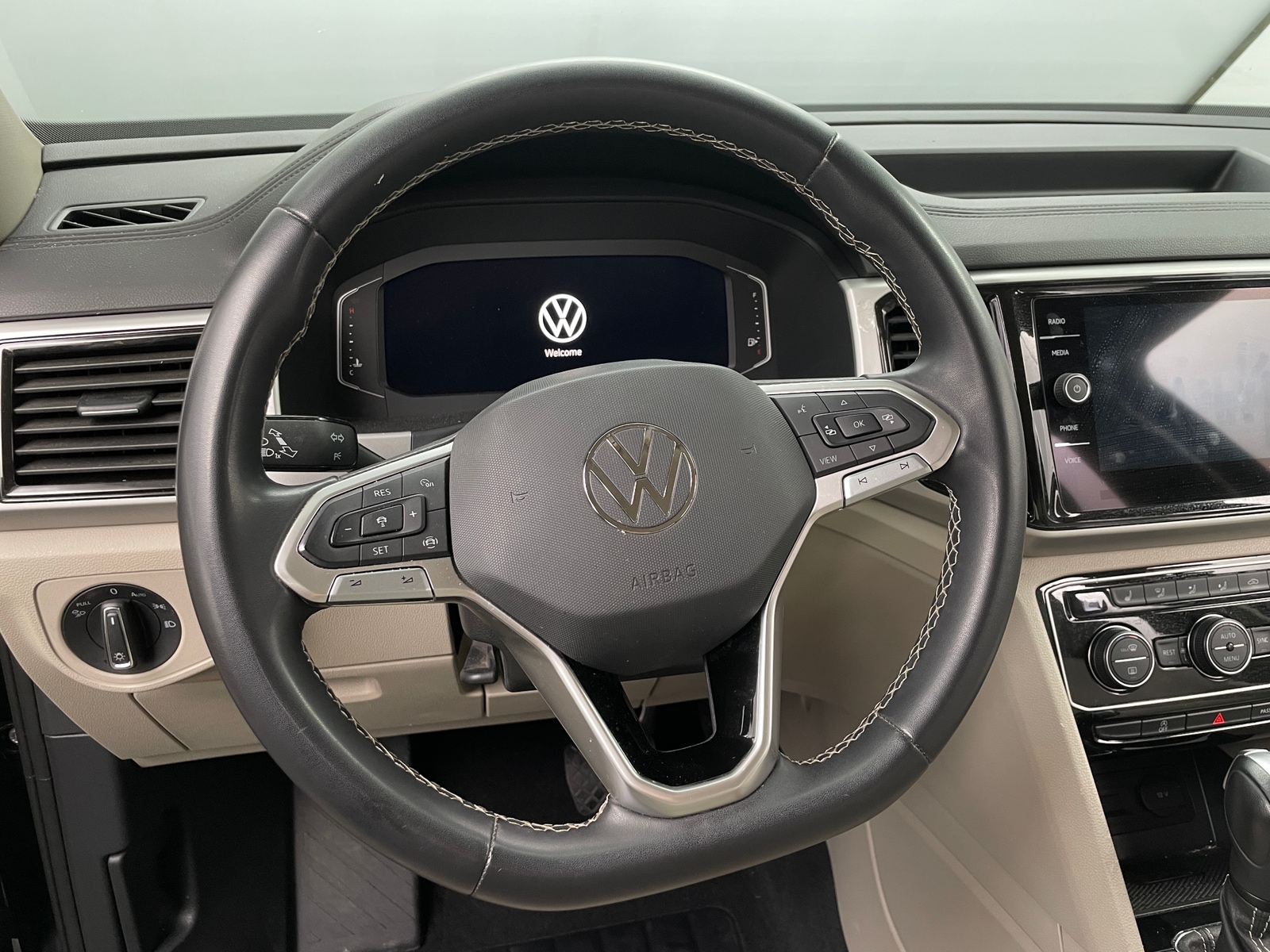 Thumbnail: 2023 Volkswagen Atlas - 5