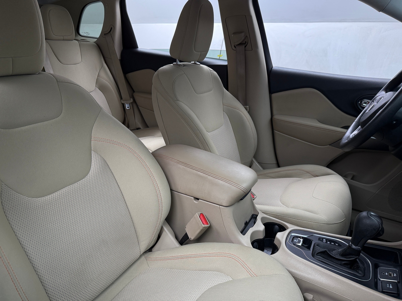 Thumbnail: 2019 Jeep Cherokee - 2