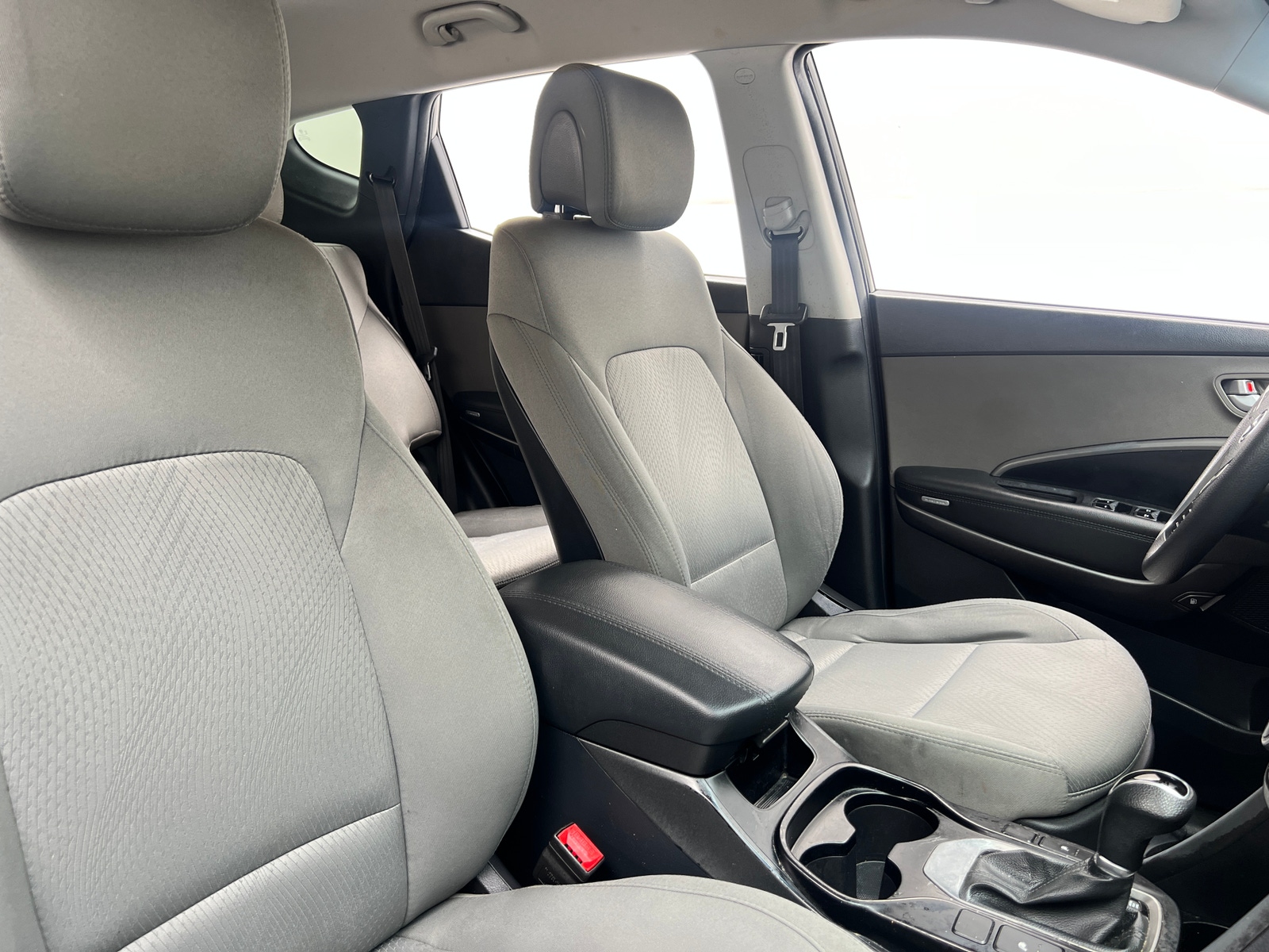 Thumbnail: 2017 Hyundai Santa Fe - 2