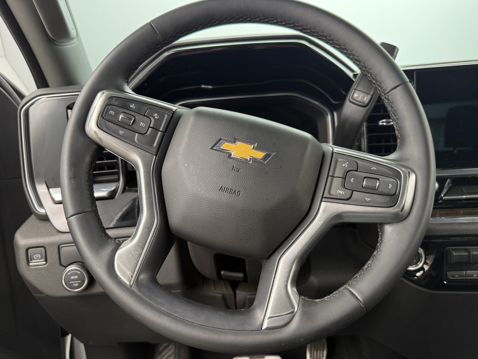 Thumbnail: 2024 Chevrolet Silverado 2500 - 5