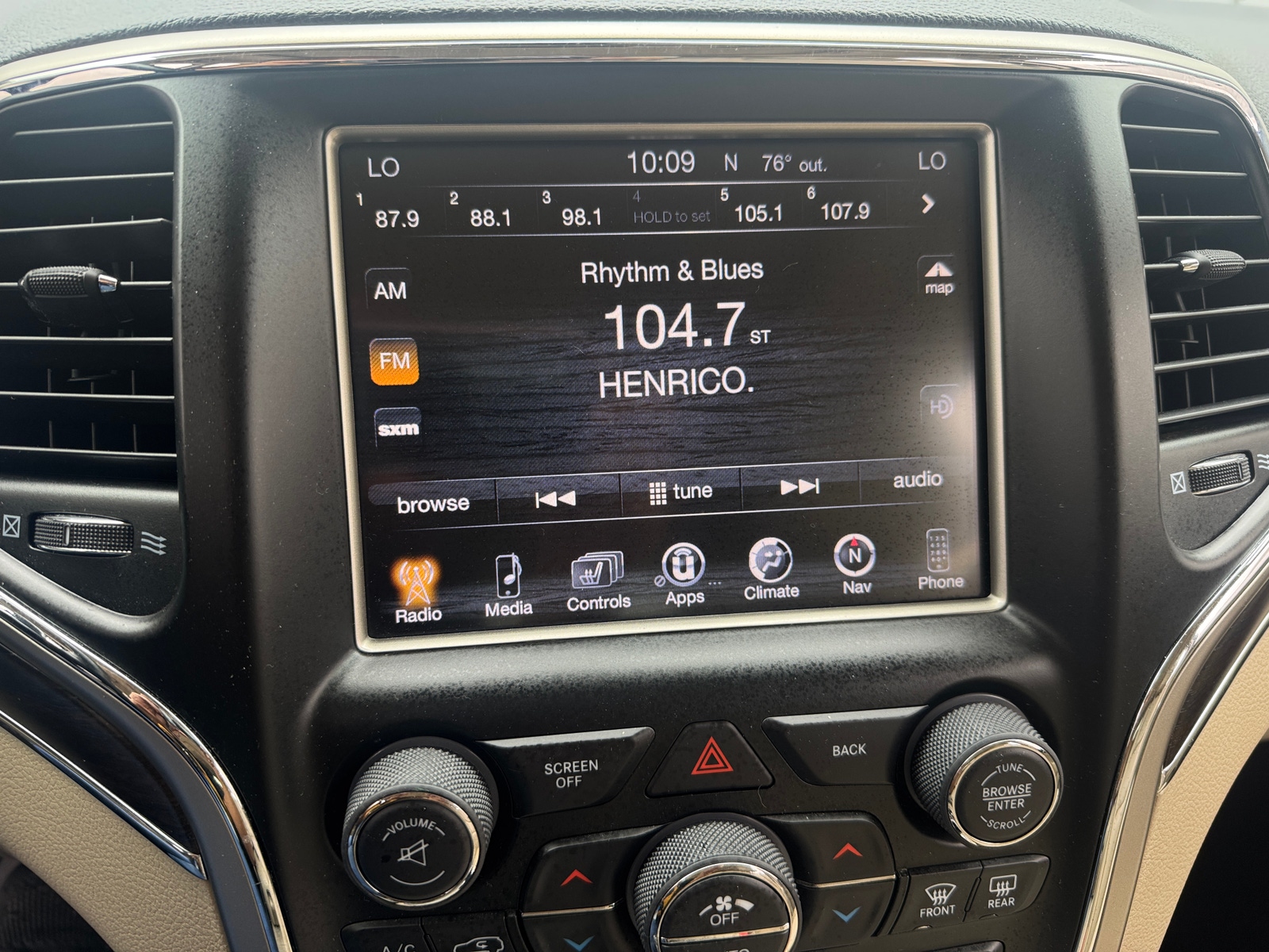 Thumbnail: 2014 Jeep Grand Cherokee - 4