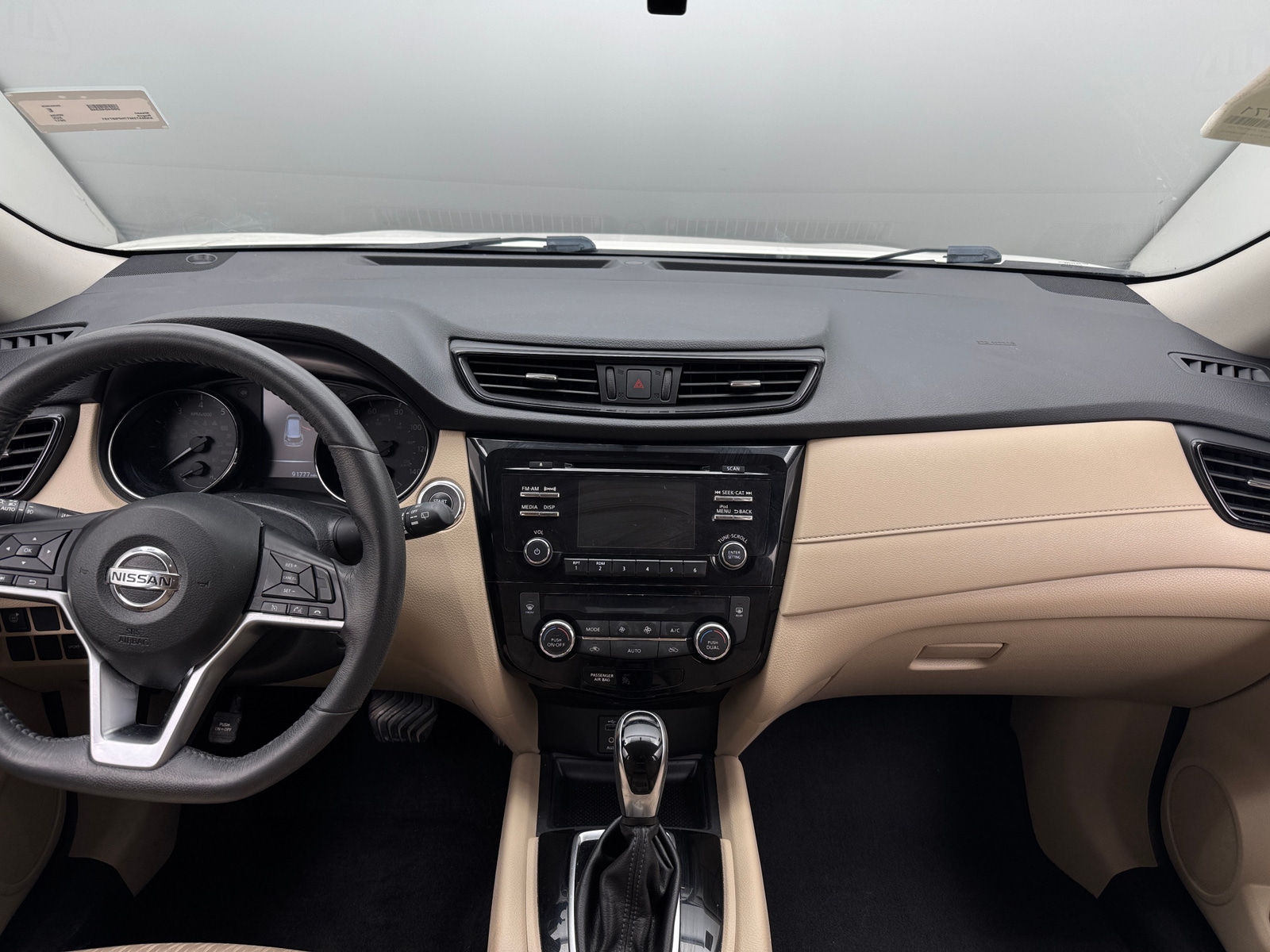 Thumbnail: 2017 Nissan Rogue - 3