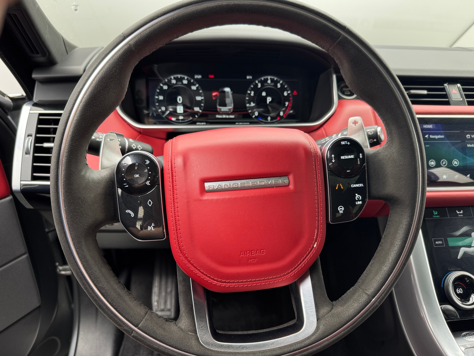 Thumbnail: 2019 Land Rover Range Rover Sport - 4