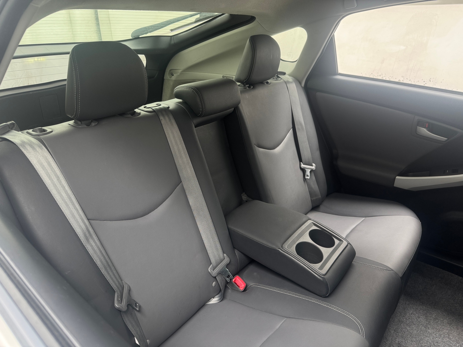 Thumbnail: 2015 Toyota Prius - 5