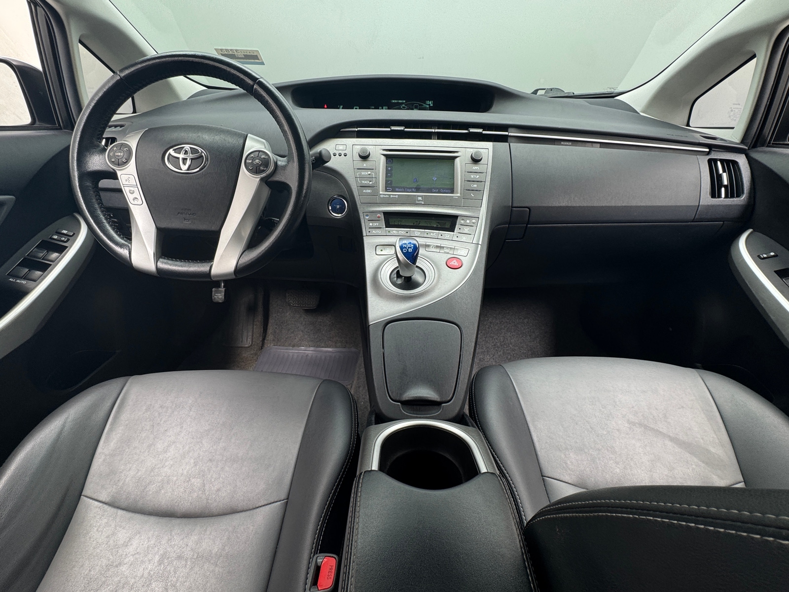 Thumbnail: 2015 Toyota Prius - 2
