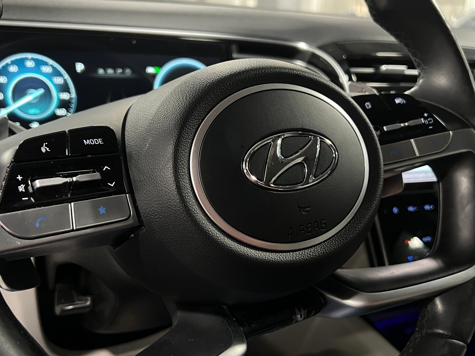 Thumbnail: 2022 Hyundai Tucson - 4