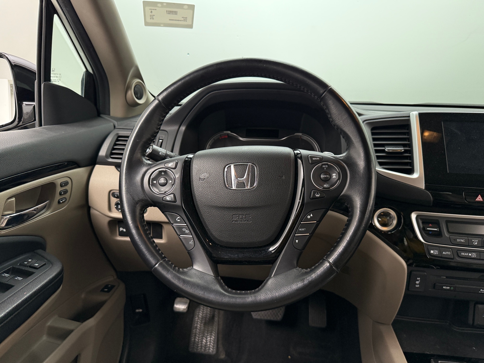 Thumbnail: 2016 Honda Pilot - 4
