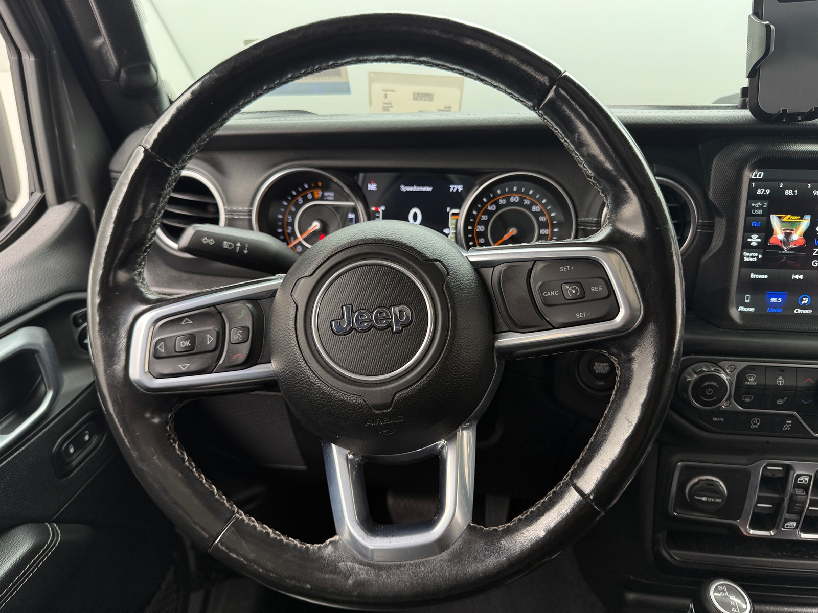 Thumbnail: 2020 Jeep Gladiator - 4