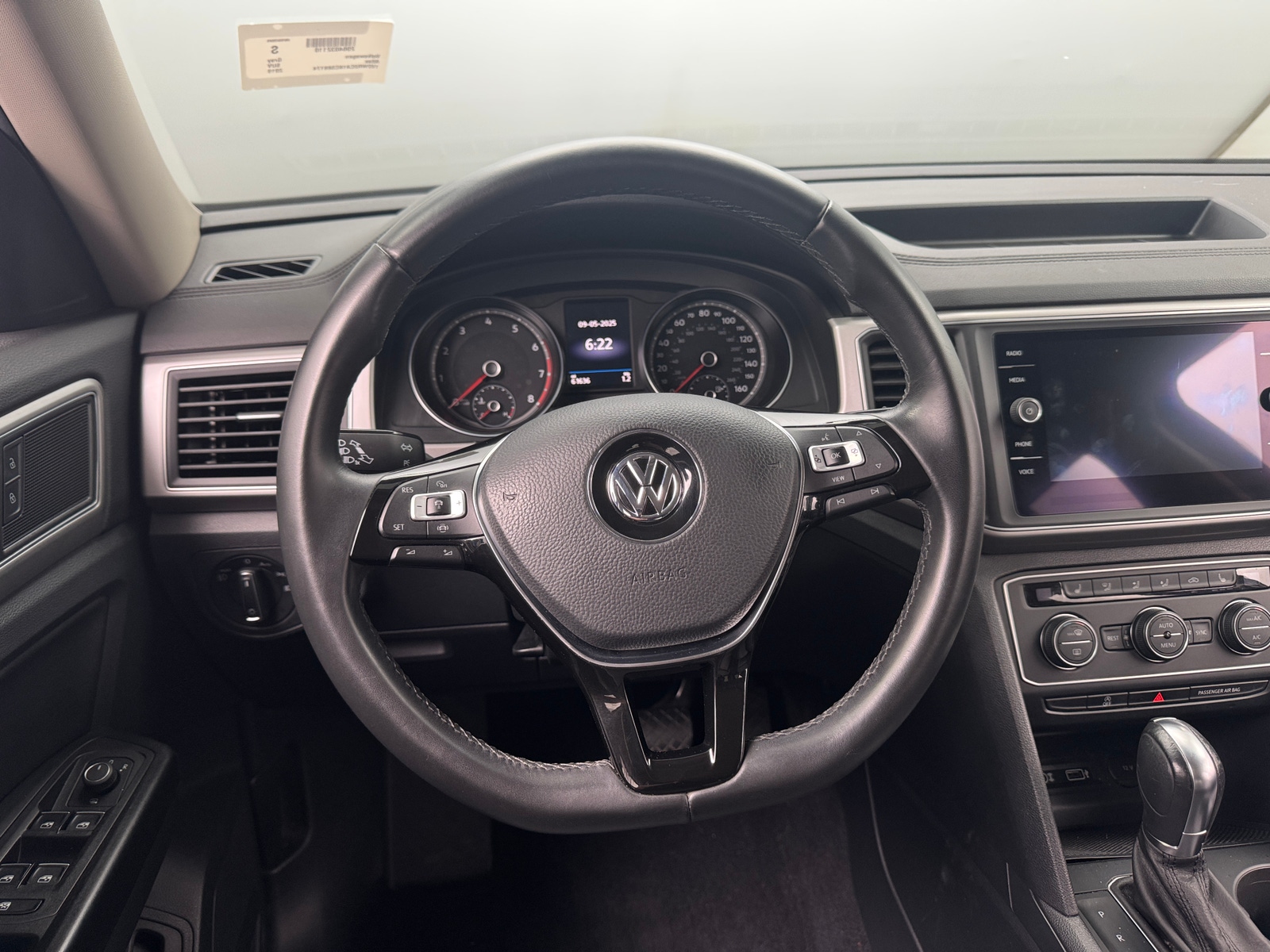 Thumbnail: 2019 Volkswagen Atlas - 4
